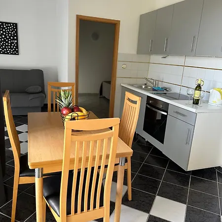 Apartments Jareb Tribalj Buitenkant foto