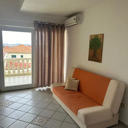 Apartments Jareb Tribalj Buitenkant foto