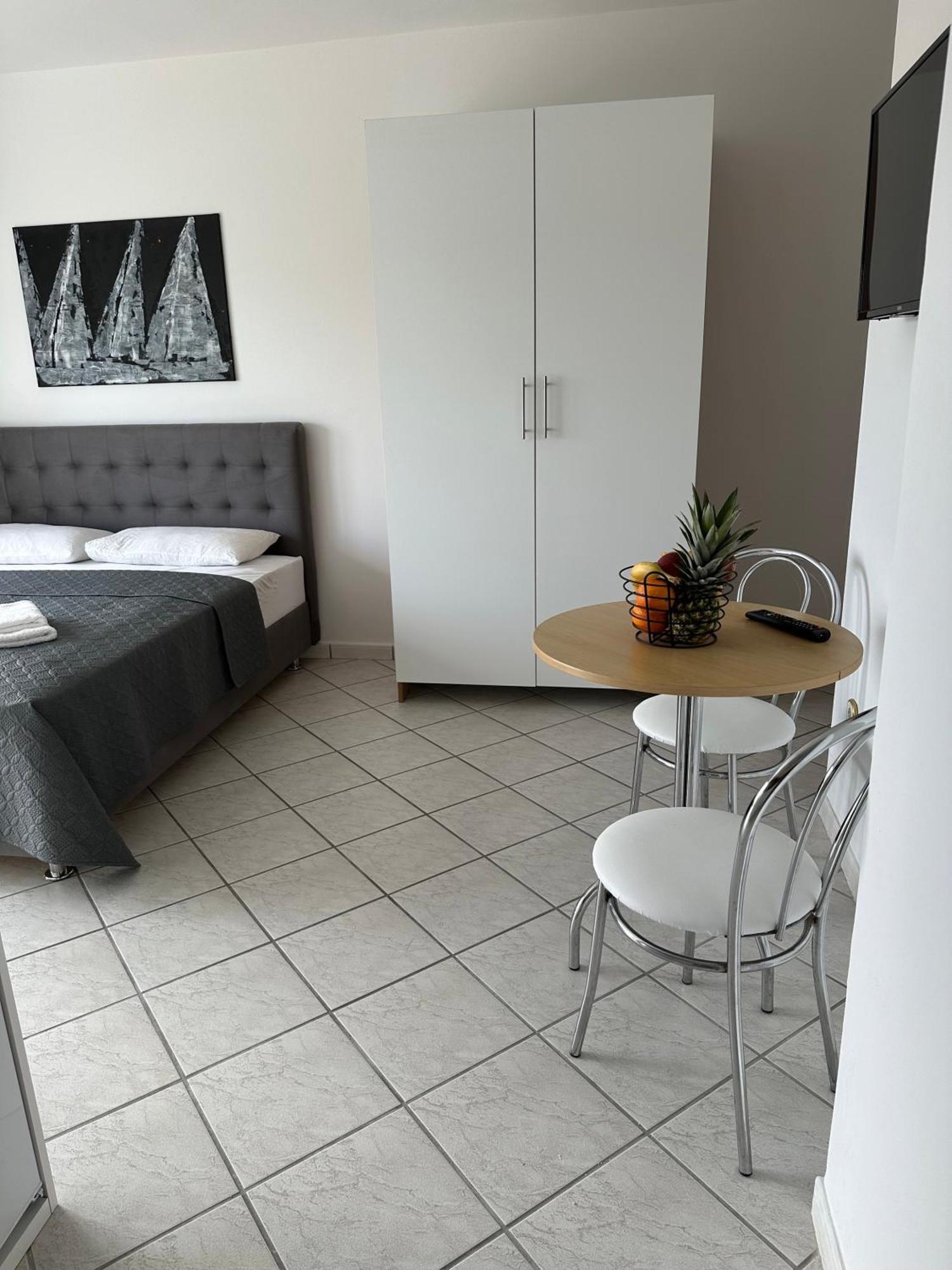 Jareb Apartment